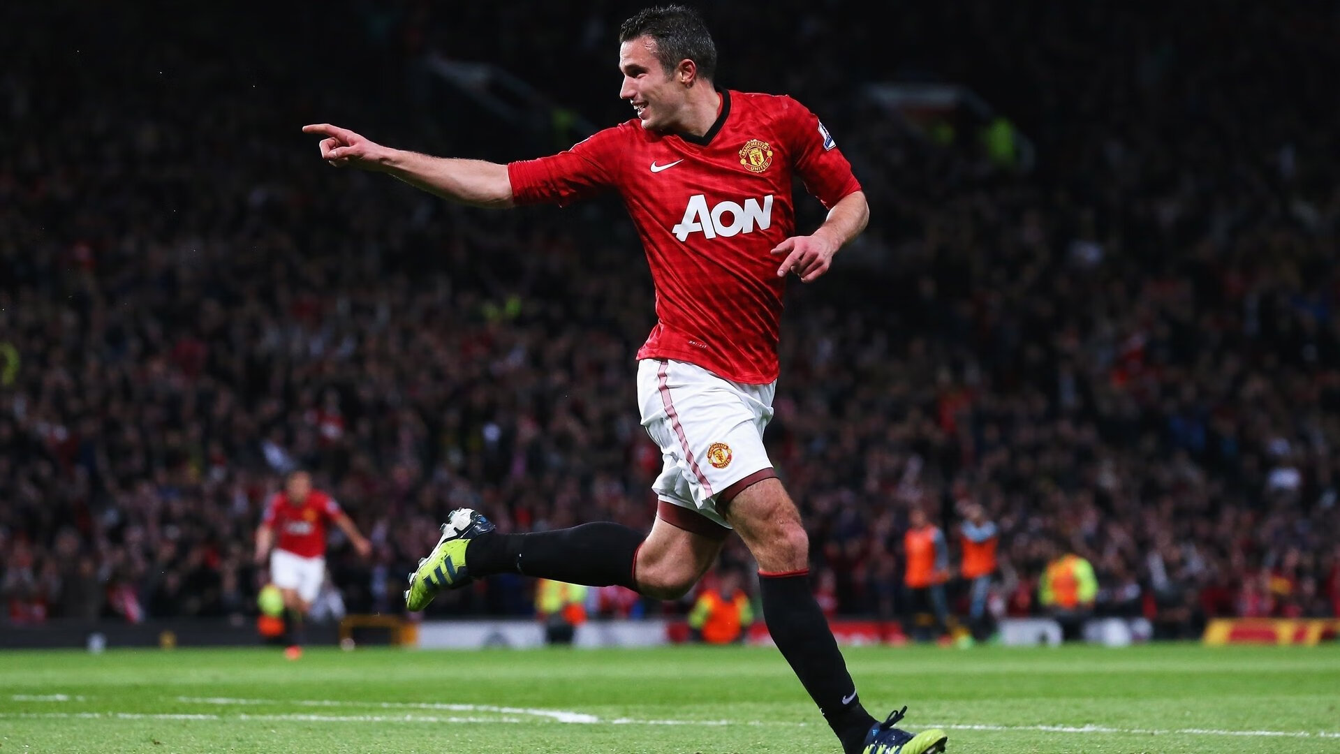 爱游戏ayx-隆戈：面对世界顶尖防线的“恐怖破坏者”，横扫所有对手